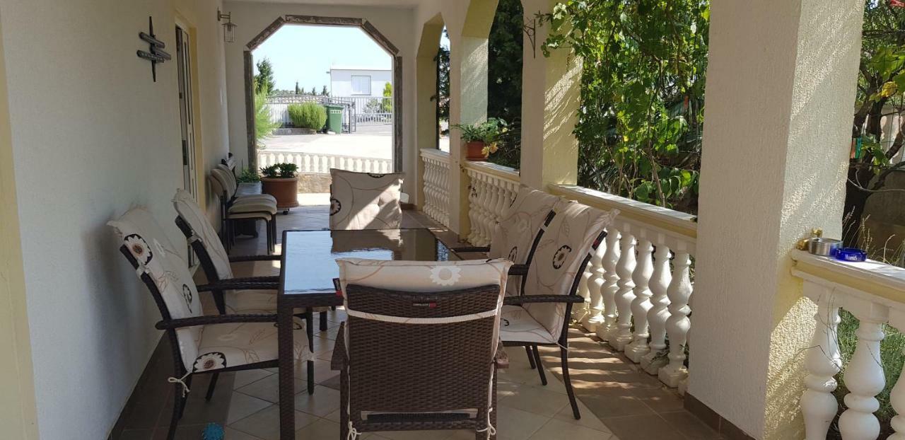Apartmani Gabi Чезарица Экстерьер фото